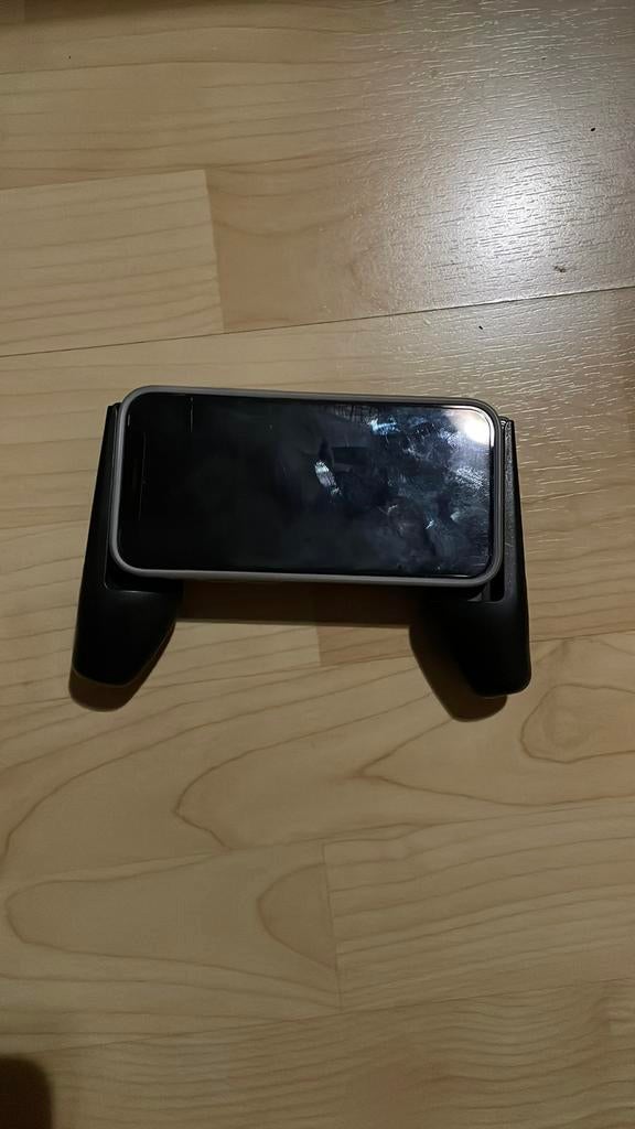 Battletron telefoon houder + kickstand (bieden mag ook), Ophalen, Zo goed als nieuw