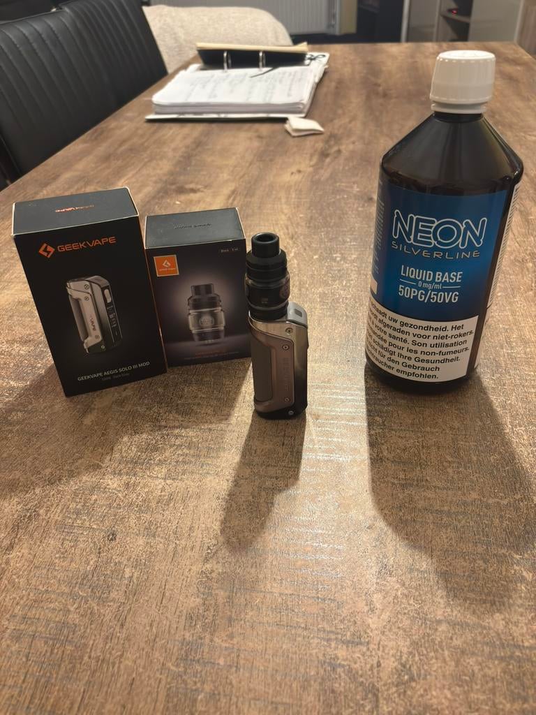 Geekvape avec 1l de liquide, Verzamelen, Elektronische Apparatuur, Ophalen of Verzenden