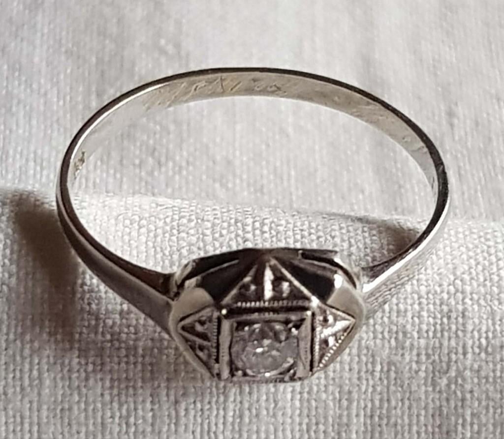 Ring 18 kt briljant - Art Deco., Handtassen en Accessoires, Antieke sieraden, Ophalen of Verzenden, Goud, Ring, Met edelsteen