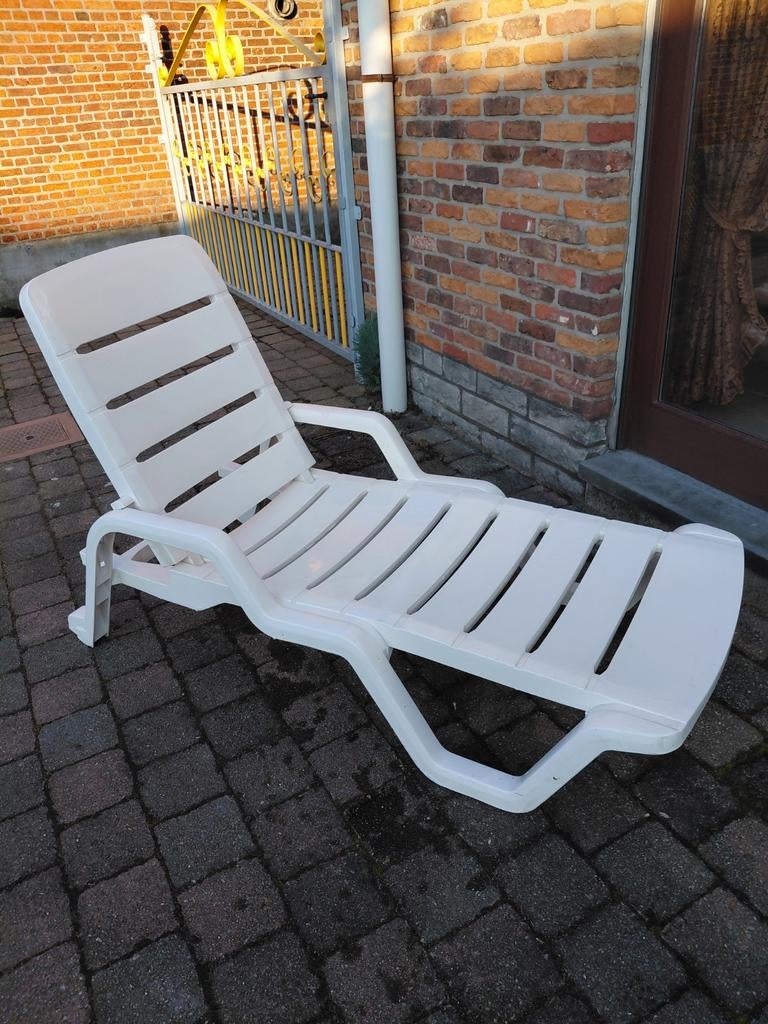 Ligzetel met bijhorend kussen verstelbaar in 4 standen, Ophalen, Verstelbaar