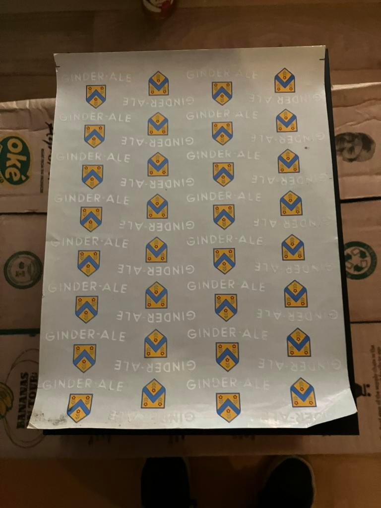 Sheet ginder ale logos, Verzamelen, Biermerken, Ophalen, Gebruikt, Overige typen, Overige merken