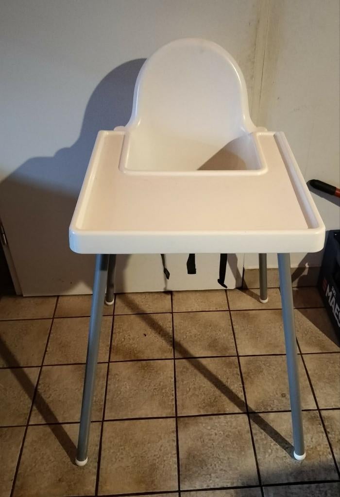 Chaise pour enfant Ikea avec plateforme, Enlèvement