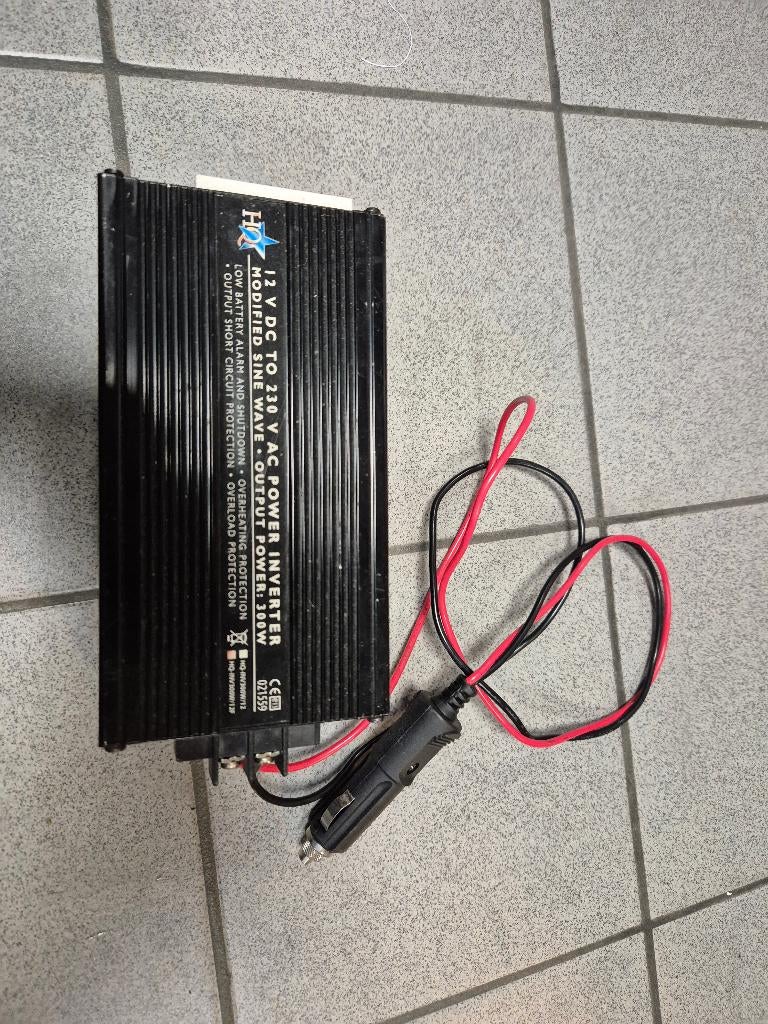 Omvormer 12V naar 230V - 300W, Particulier, Omvormer