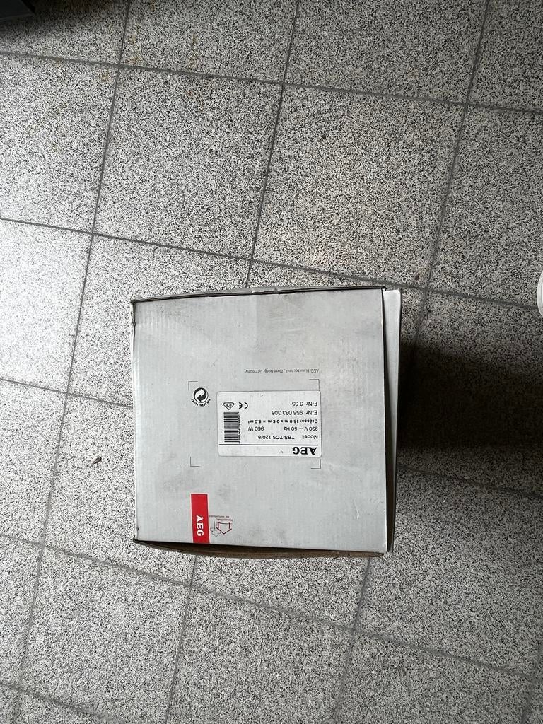 Elektrische vloerverwarming AEG, Doe-het-zelf en Bouw, Verwarming en Radiatoren, Nieuw, Overige typen, Minder dan 200 watt, Minder dan 30 cm