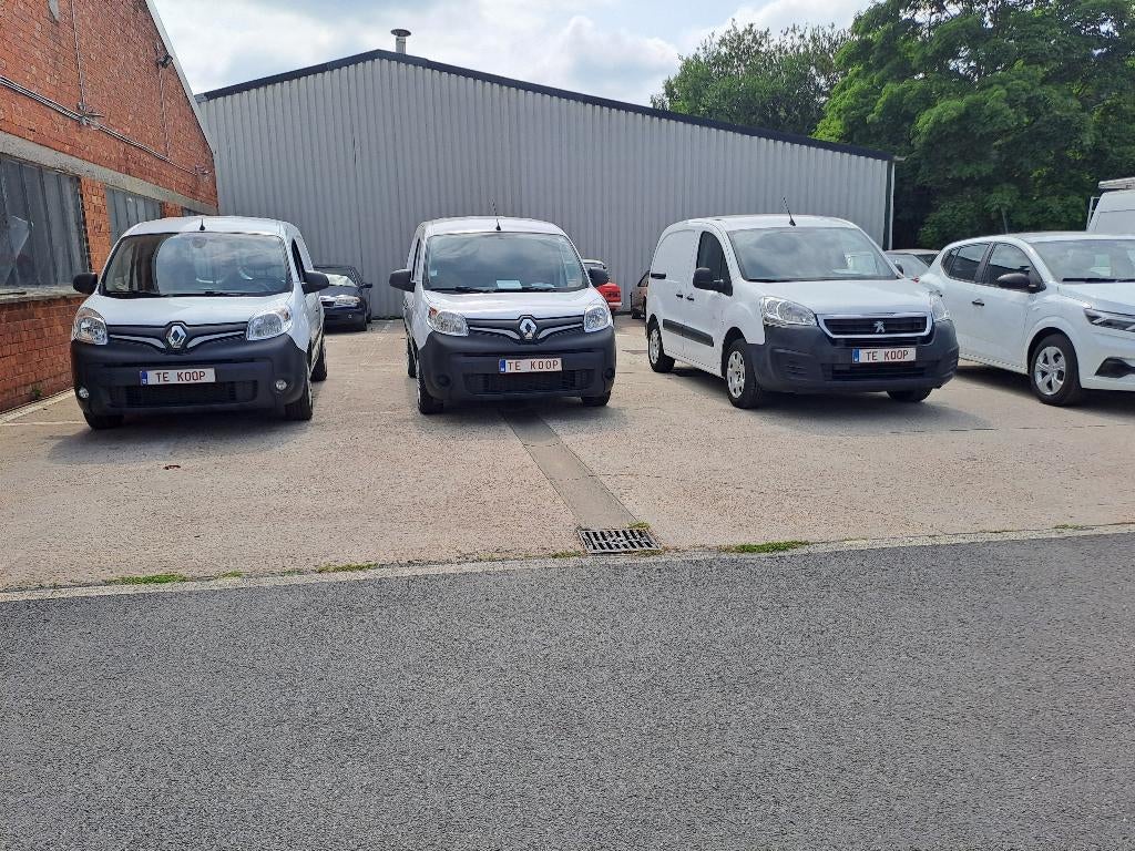 Kangoo Light Cargo 1.5dci 12/2020 94 000 INSPECTÉS/VENTE, Autos, Renault, Particulier, Kangoo, ABS, Airbags, Air conditionné, Bluetooth