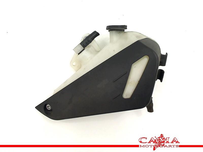 KOELVLOEISTOF RESERVOIR Triumph Tiger 800 2011-2014, Motoren, Dhr. S. di Majo, Gebruikt, Info@cama-motorparts.nl, P.J. Troelstraweg 8 8
3144 CX  MAASSLUIS, NL
