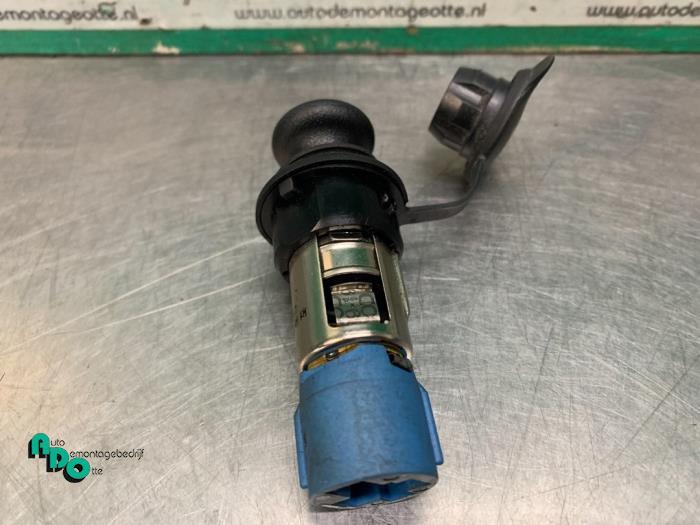 Aansteker van een Dodge Caliber, Gebruikt, -, -, Ophalen of Verzenden