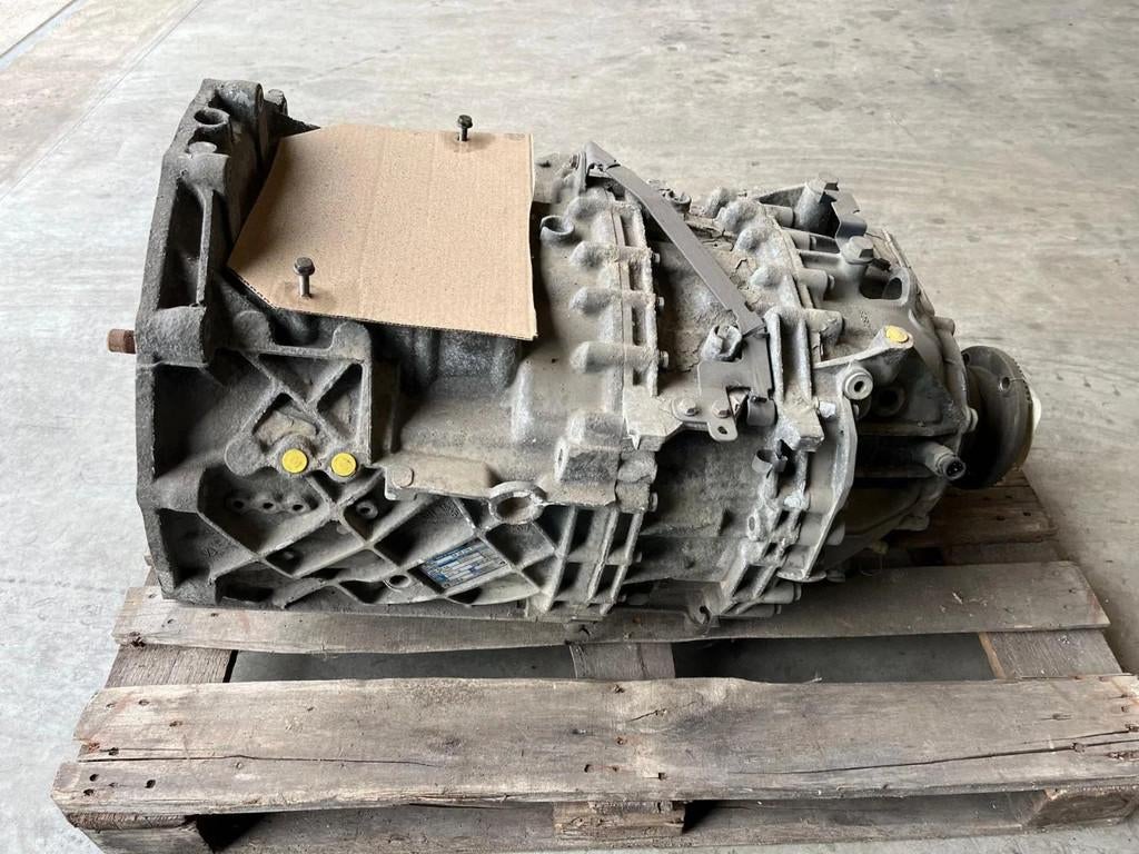 ZF versnellingsbak 12AS2130 TO 15.86-1.00, Utilisé, Autres marques, Transmission et Accessoires