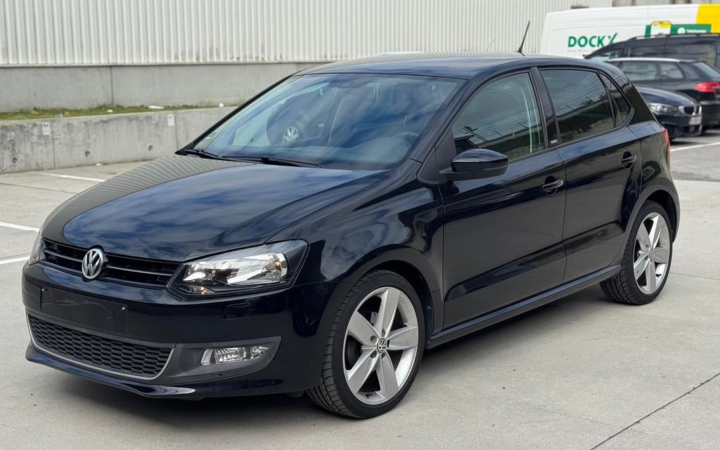 VW POLO • 1.2 TSI AUTOMAAT • ALCANTARA • GARANTIE, Euro 5, Zwart, 4 cilinders, Zwart