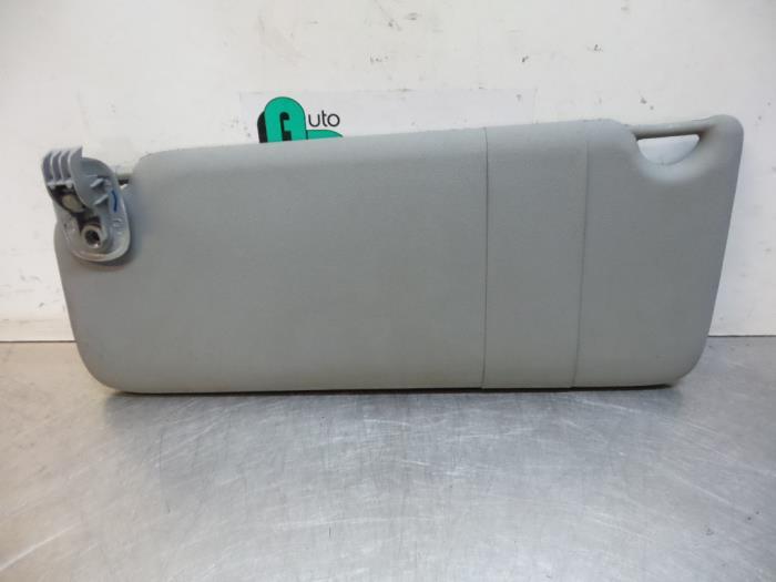 Zonneklep van een Renault Clio (Clio 2 01-), Gebruikt, -, Renault, -