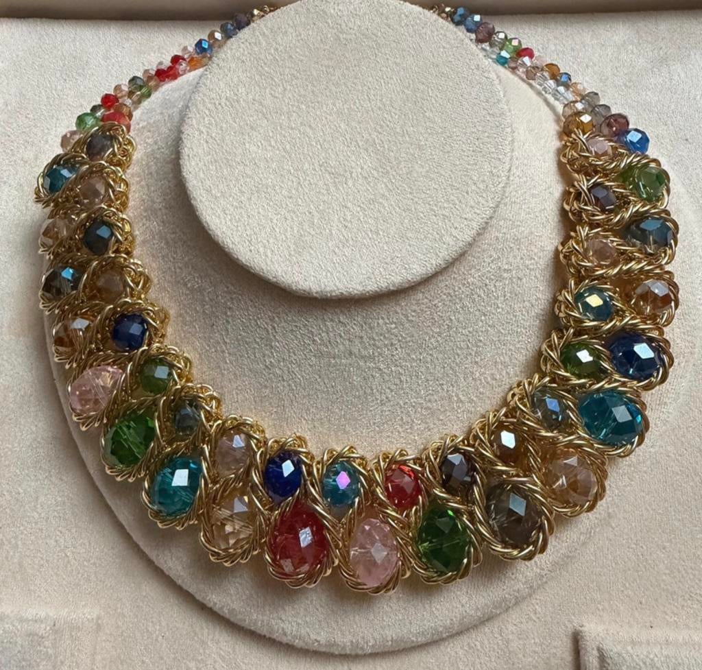Collier tendance avec grosses pierres de couleur, Bijoux, Sacs & Beauté, Colliers, Neuf, Autres matériaux, Autres couleurs, Enlèvement ou Envoi
