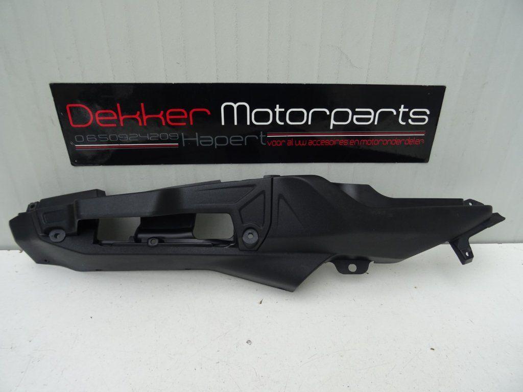 Rechter Kont Deel Kuip achter Yamaha Tracer 9 9GT 2021-2024, -, Utilisé, -, -