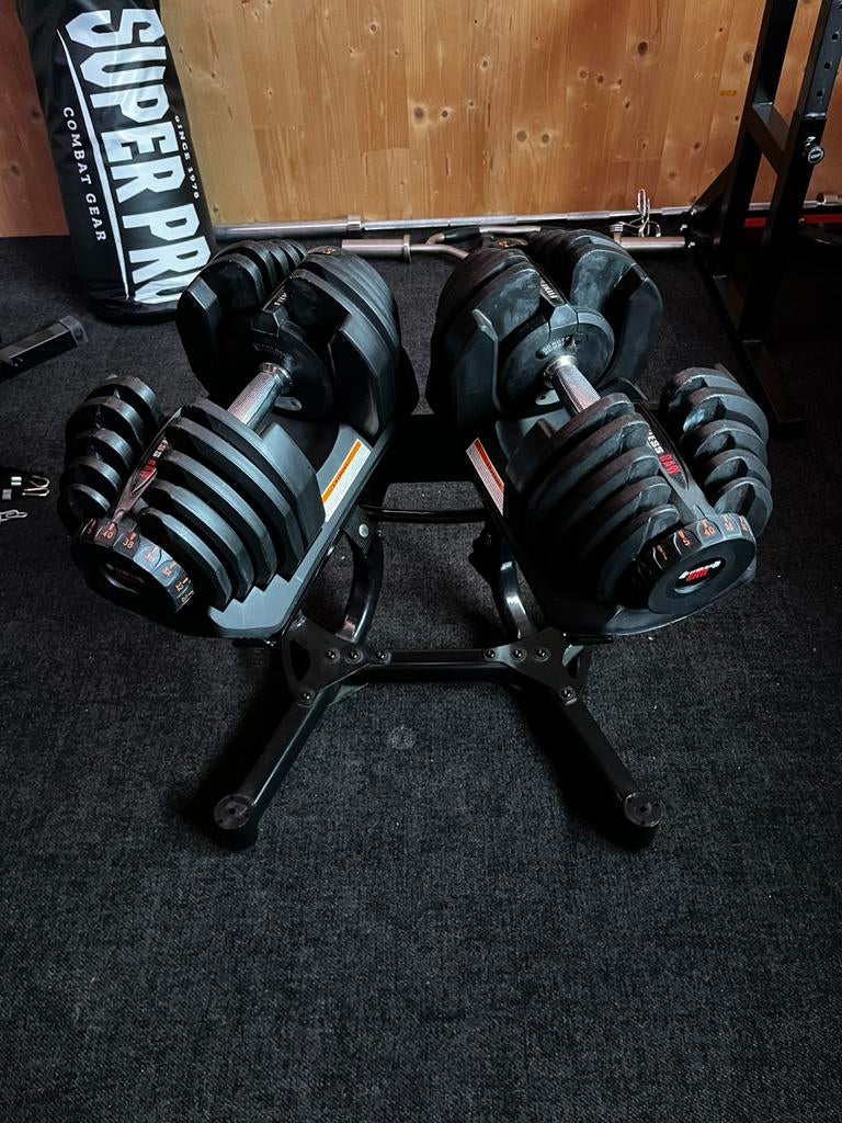 Fitness Raw verstelbare dumbbells 5–40 kg + staander, Sports & Fitness, Équipement de fitness, Comme neuf, Enlèvement