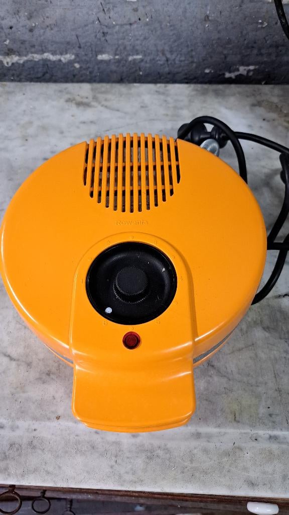 Gaufrier  Rowenta (gaufres en forme de coeur), Ophalen, Zo goed als nieuw