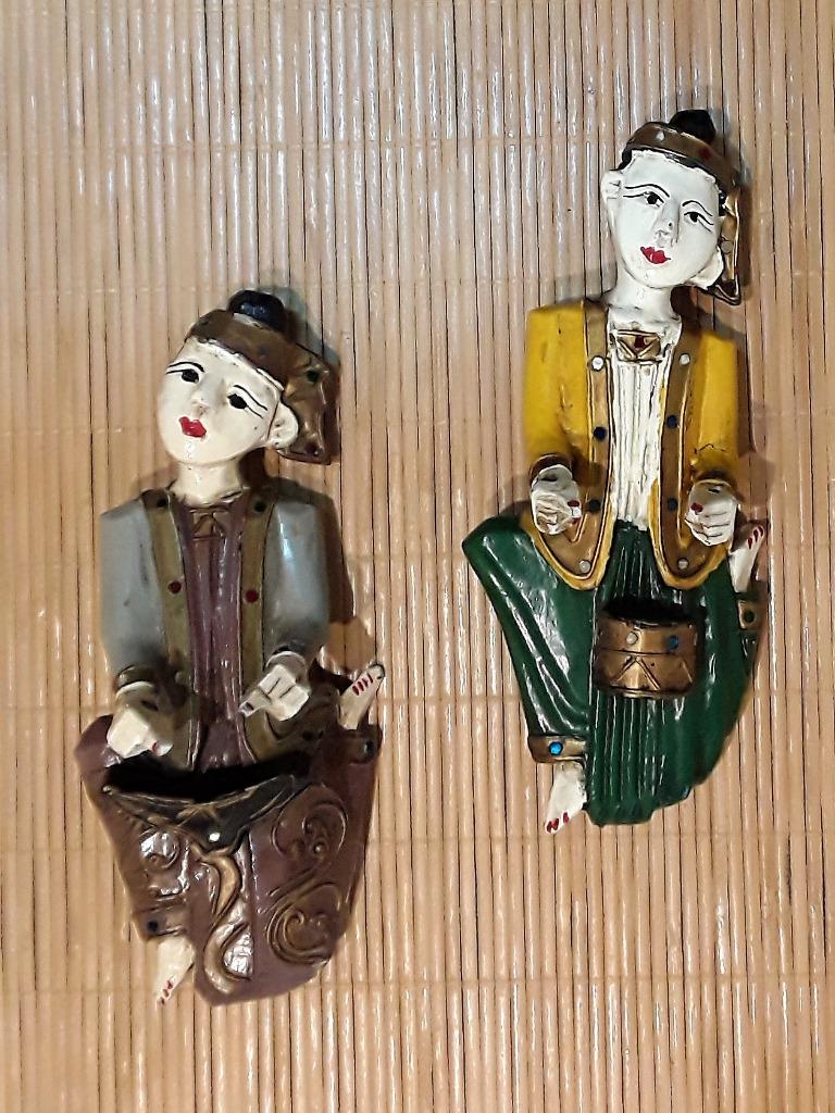 Lot oude Indonesische houten wandbeeldjes, Antiek en Kunst, Kunst | Beelden en Houtsnijwerken, Ophalen