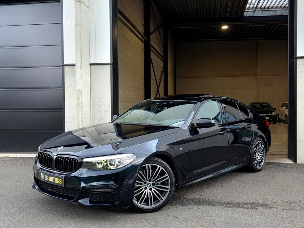 530i M Individual Nappa Comfortzetels Open Dak Live Cockpit, Auto's, BMW, Achterwielaandrijving, 4 cilinders, Blauw, Leder