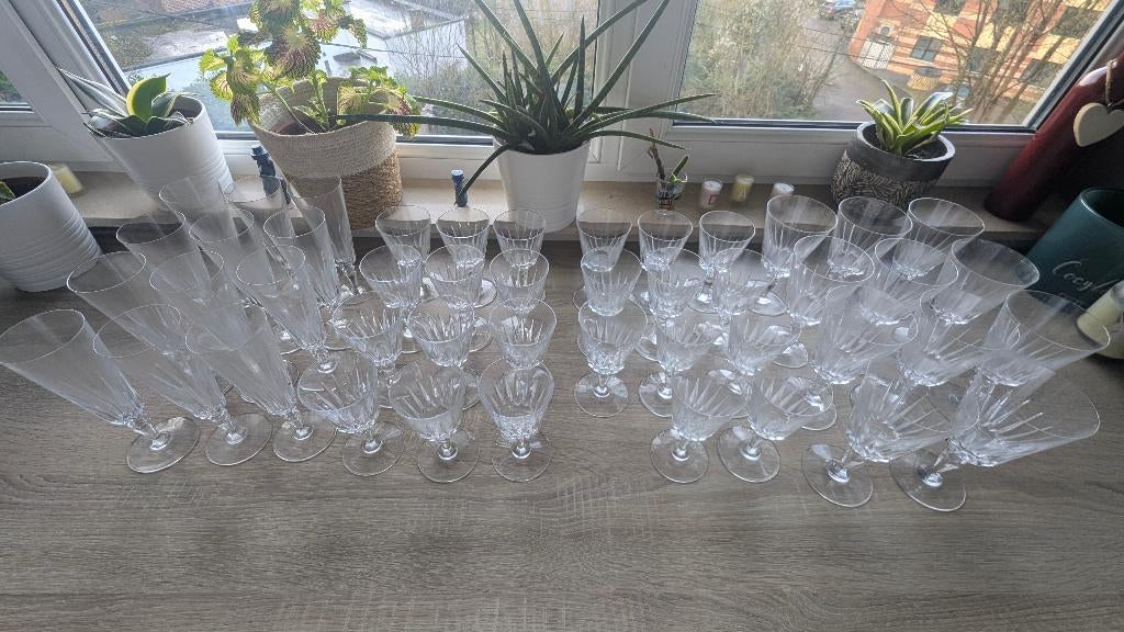 Servies voor kristalglas van Val Saint Lambert, Ophalen