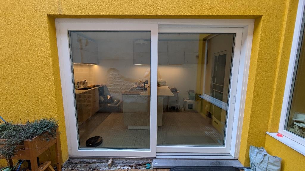 Schuifraam PVC – driedubbel glas – zeer goede staat, Doe-het-zelf en Bouw, Ophalen, Kunststof, Zo goed als nieuw, Inclusief glas