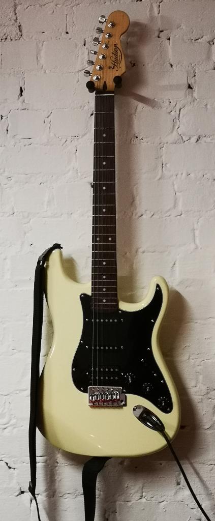 Hudson elektrische gitaar +Roland Cube30 +Boss ME-25 pedaal, Gebruikt, Met versterker, Solid body, Ophalen