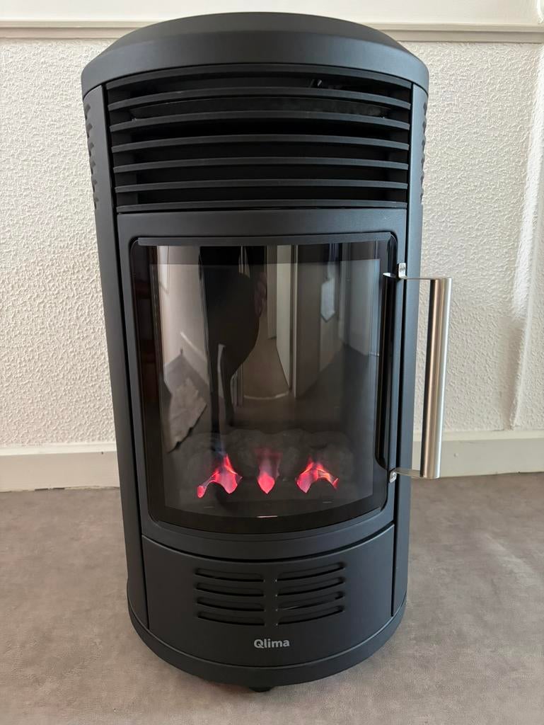 A vendre , Poêle a gaz moderne Qlima 3400W, Maison & Meubles, Poêles, Enlèvement ou Envoi, Comme neuf, Chauffage à gaz, Autoportant