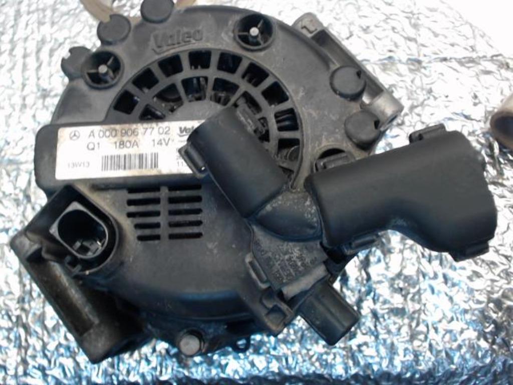 Alternateur Mercedes W204 2.2CDi 100kw 2011-2014 LP/14736, Enlèvement, Utilisé