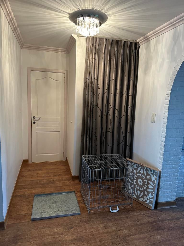 Bench hond metaal met gratis dienblad, Dieren en Toebehoren, Ophalen, Gebruikt