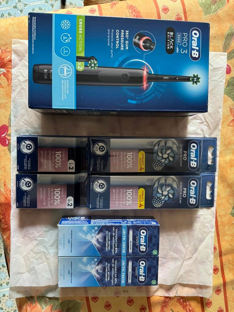 Brosse à dents et brossettes, Comme neuf, Brosse à dents