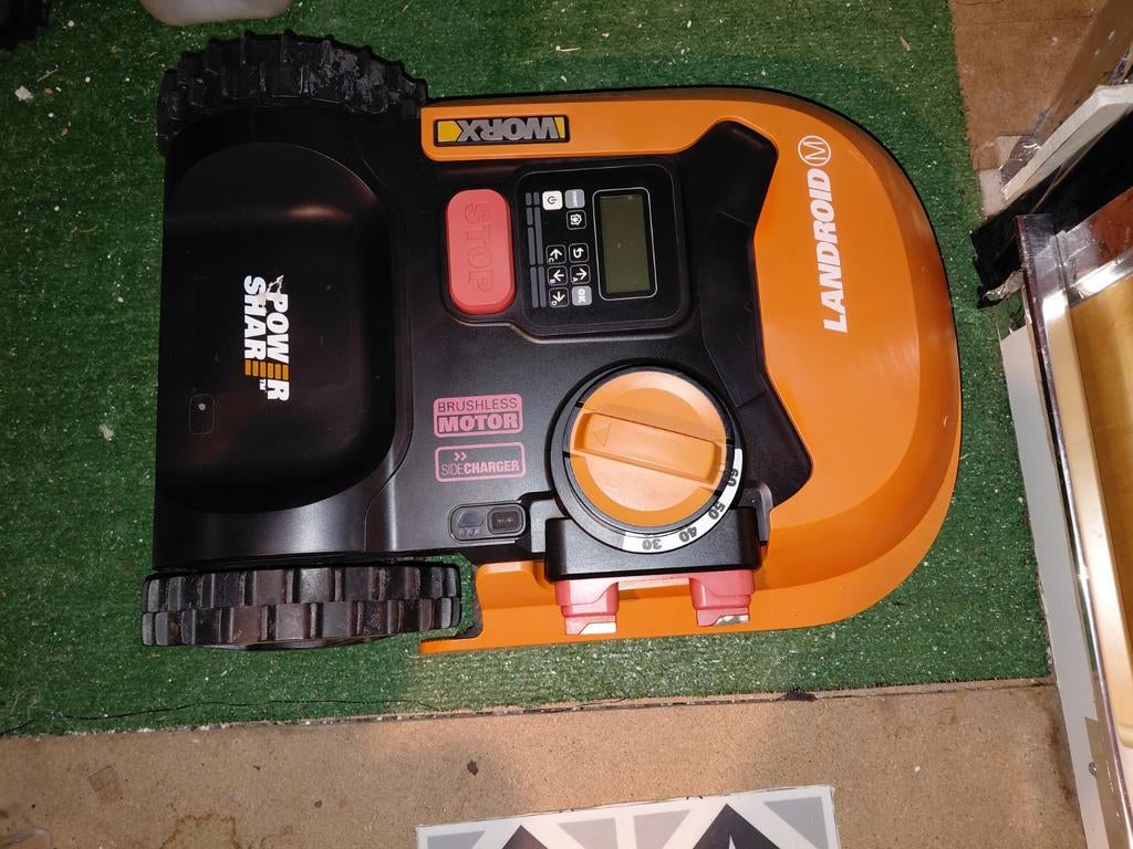 Robot tondeuse worx WR143E  1000 m2, Jardin & Terrasse, Débroussailleuses, Batterie, Envoi