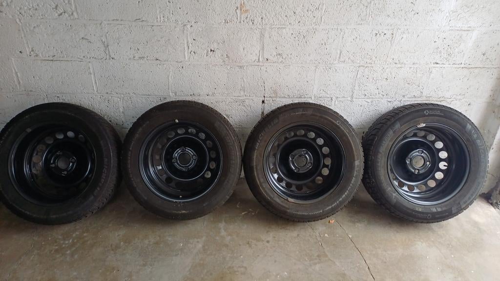 Winterbanden opel crossland, Auto-onderdelen, Ophalen, Gebruikt, 16 inch, Banden en Velgen