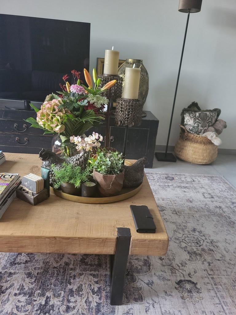 Salontafels, Enlèvement