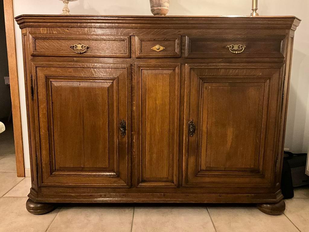 Magnifique dressoir Namurois (état impeccable), Namurois, Avec porte(s), Comme neuf, Enlèvement