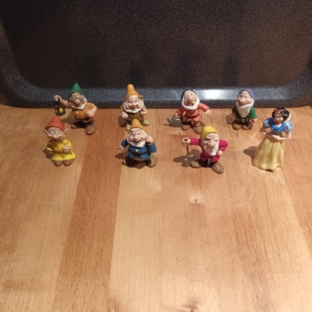 Figurines Disney les 7 nains et Blanche Neige, Collections, Enlèvement ou Envoi, Blanche-Neige ou Belle au Bois Dormant, Utilisé