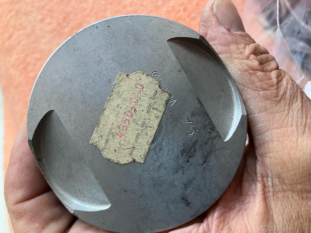 3 nos nieuwe standaard maat Mondial zuigers Laverda 10003C, Motoren, Ophalen of Verzenden, Nieuw