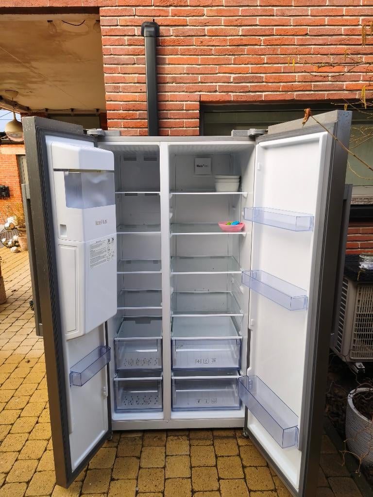 Beko Amerikaanse frigo, Elektronische apparatuur, Koelkasten en IJskasten, Ophalen, Gebruikt, 200 liter of meer, 60 cm of meer
