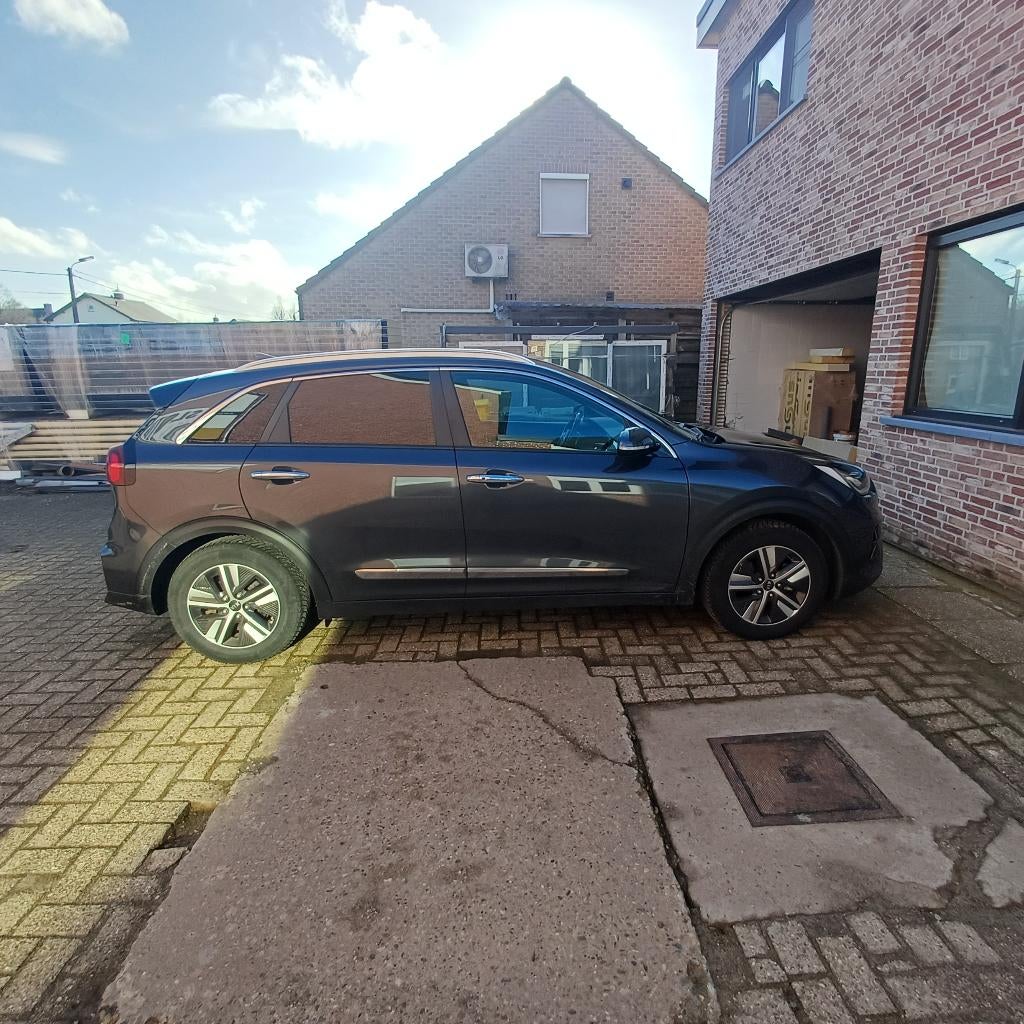 Kia Niro Pace Full Option 2020 135000km met 1 jaar garantie, Auto's, Kia, Euro 6, 4 cilinders, 1600 cc, Leder
