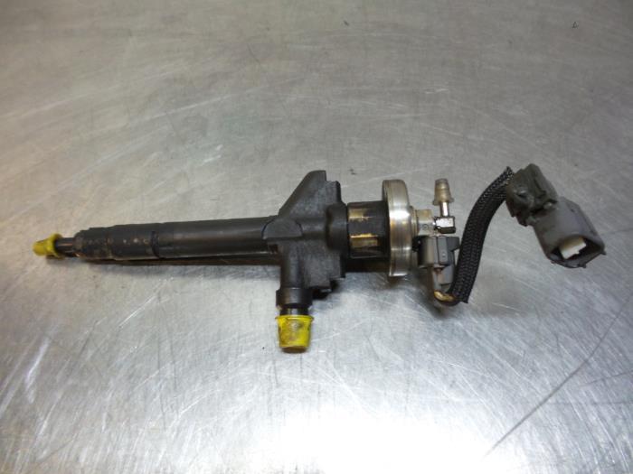 Verstuiver (diesel) van een Mazda 6 (6 02-), Gebruikt, -, -, Ophalen of Verzenden