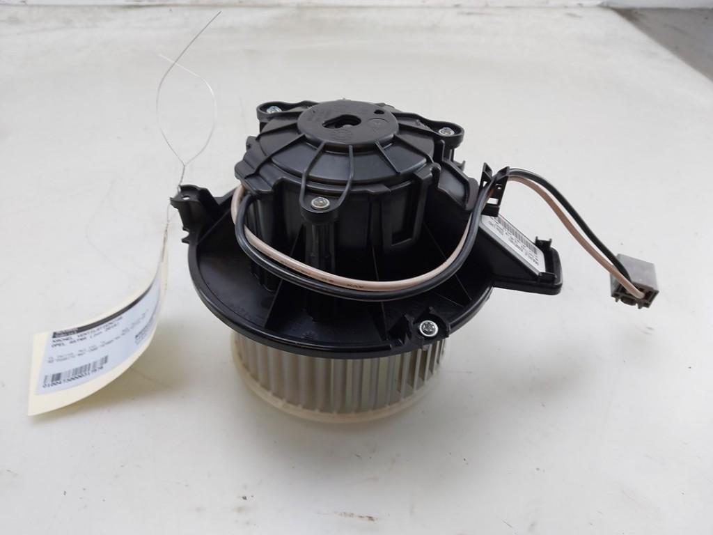 VENTILATEUR RADIATEUR MOTEUR Opel Astra K Sports Tourer, Autos : Pièces & Accessoires, Utilisé, Opel