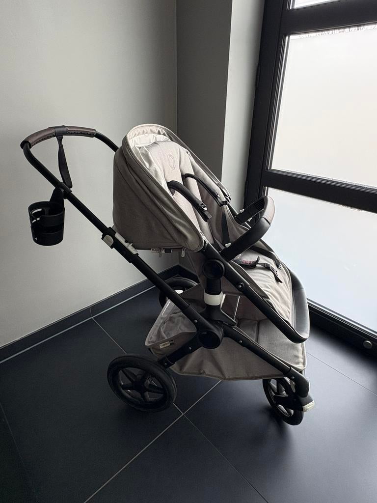Bugaboo fox, Ophalen, Zo goed als nieuw, Regenhoes