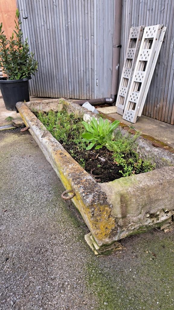 Berceau antique en pierre bleue, Enlèvement