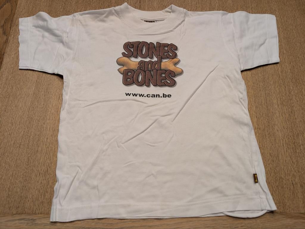 T-shirt Stones and Bones pour les 7-8 ans, Enfants & Bébés, Garçon ou Fille, Enlèvement ou Envoi, Chemise ou À manches longues