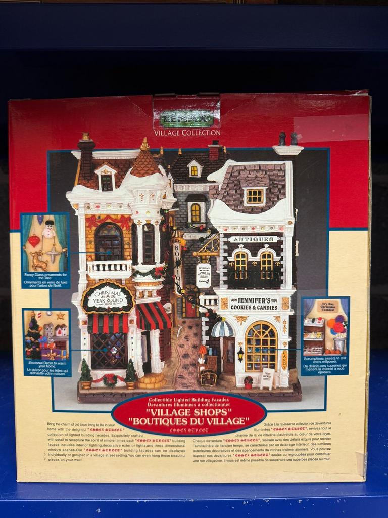 Lemax Essex Street “Village Shops”verlichte winkelgevel 2004, Diversen, Kerst, Ophalen of Verzenden, Zo goed als nieuw