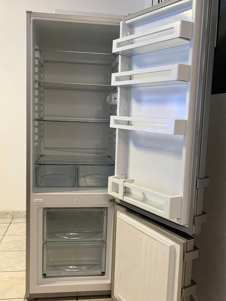 Réfrigérateur combiné Liebherr, Electroménager, Réfrigérateurs & Frigos, 160 cm ou plus, Comme neuf, Enlèvement, 45 à 60 cm