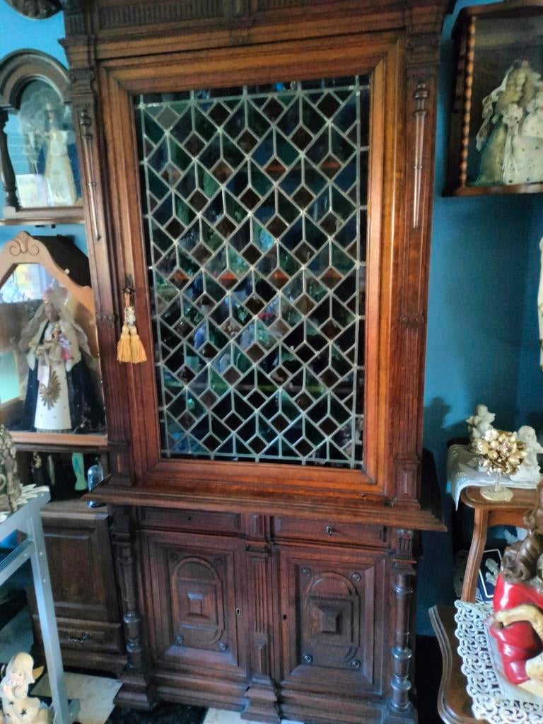 Antieke eikenhout Mechelse kast. Met lood rasterwerk., Enlèvement