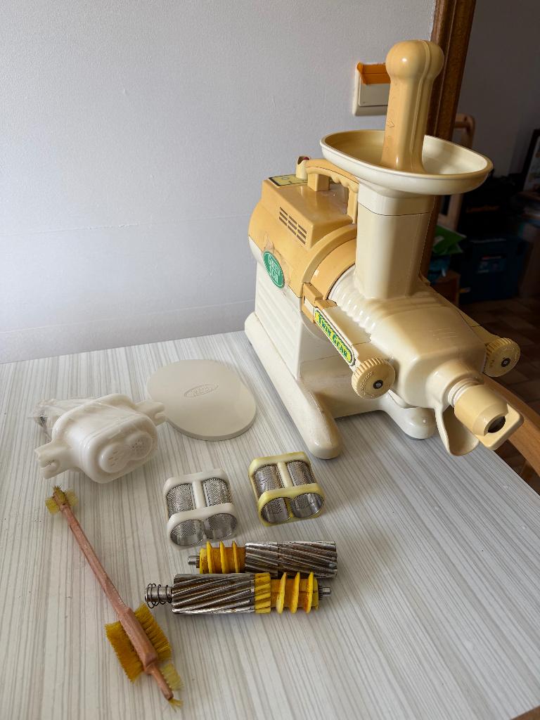 Extracteur de jus Tribest GreenStar GS3000 Original, Enlèvement