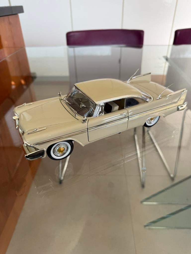 Plymouth Fury de 1958 1:18 sans boîte, Hobby en Vrije tijd, Modelauto's | 1:18, Ophalen of Verzenden, Zo goed als nieuw, Auto