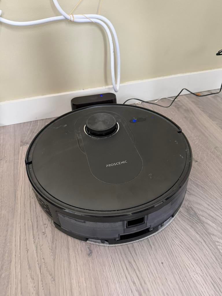 Aspirateur robot noir, Electroménager, Enlèvement, Comme neuf, Réservoir, Aspirateur robot