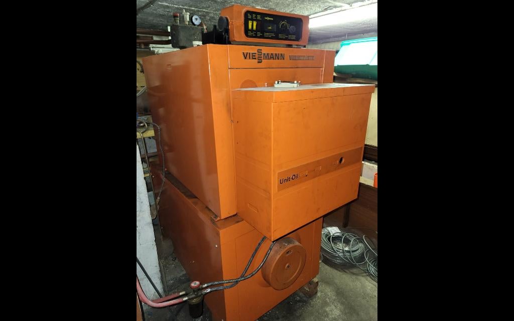 Chaudière gratuite + réservoirs de masalt en métal, Bricolage & Construction, 100 litres ou plus, Enlèvement, Utilisé, Plus de 10 ans