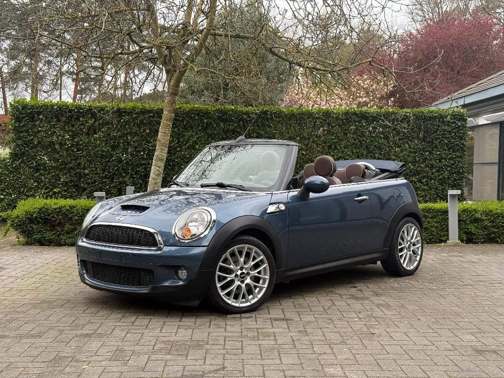 Mini Cooper S Cabriolet automatique — 124 724 km— 20/06/2009, Autos, Mini, https://public.car-pass.be/vhr/b1299f0b-c525-42e0-ae4b-b2a9e951b2dd