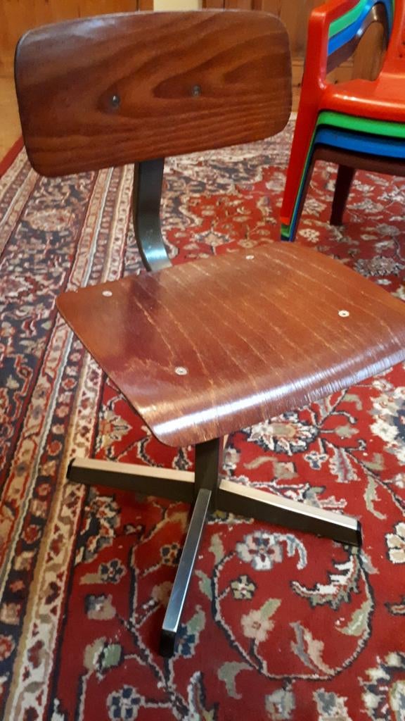 Vintage kinder- bureaustoel EroMes, Ophalen