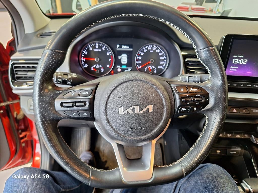 Kia Stonic STONIC MILD-HYBRID - 40M KIA WARRANTY - LEZ VALID, Auto's, Kia, Automaat, https://public.car-pass.be/vhr/559b74ae-455c-47aa-a73c-f123c2d4939e